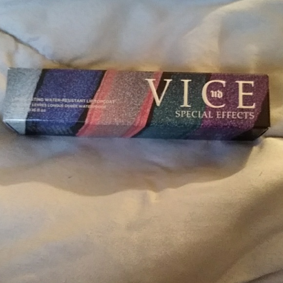 Urban Decay special effects lip topper - Picture 2 of 3